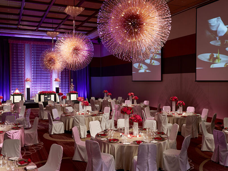 宴会サービススタッフ【ロイヤルパインズホテル浦和】未経験OK！チームワークが身につく環境です☆