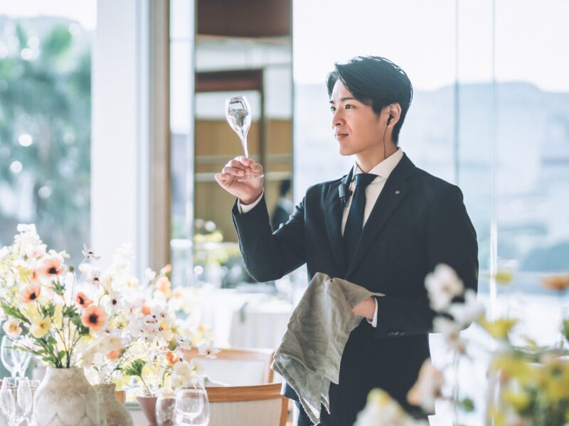 【全国拠点募集】ホールスタッフ（ブライダル式場）★憧れのブライダル、感動のウェディングスタッフへ！