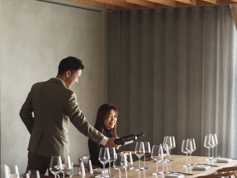 感動体験を作り届ける立役者。IWAI OMOTESANDOの「サービス」メンバーを募集！