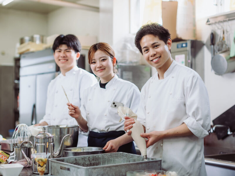 結婚式場レストラン　キッチンスタッフ
