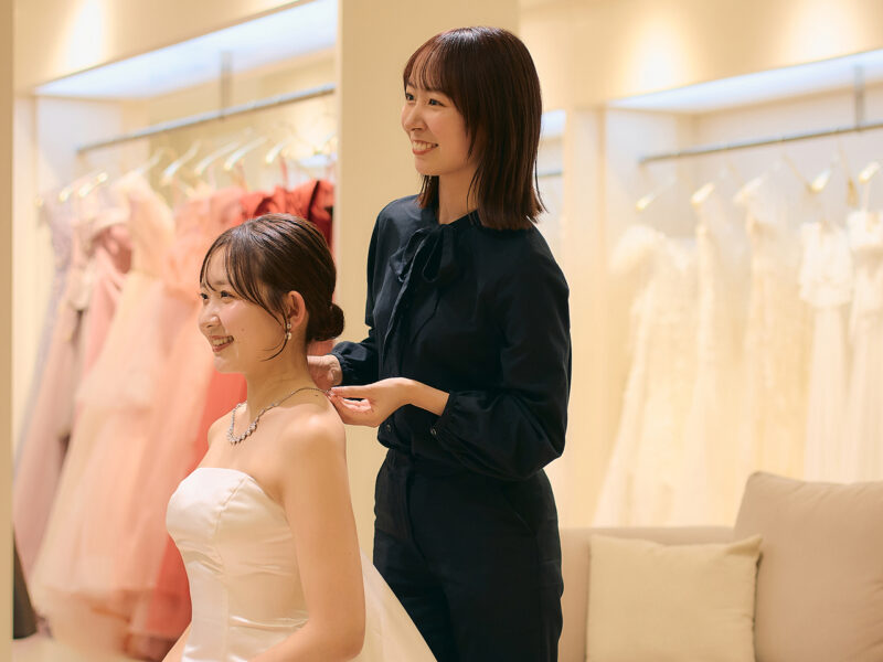 【全国拠点募集】ドレスコーディネーター★ファッション感度の高い方募集！オリジナルドレス＊海外研修有