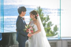 「スターティング★ヘアメイク経験者」募集☆彡給与30万円～40万円☆彡【正社員で業界最高峰の待遇】