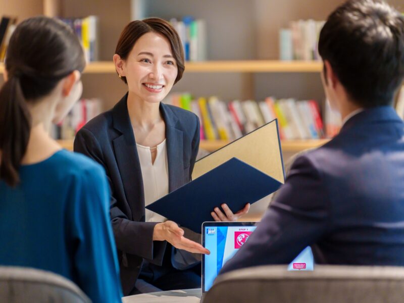 ブライダル業界経験者歓迎！業界随一の専門紙　企画営業（経験不問）⼟⽇祝休／フレックス勤務可／在宅勤務